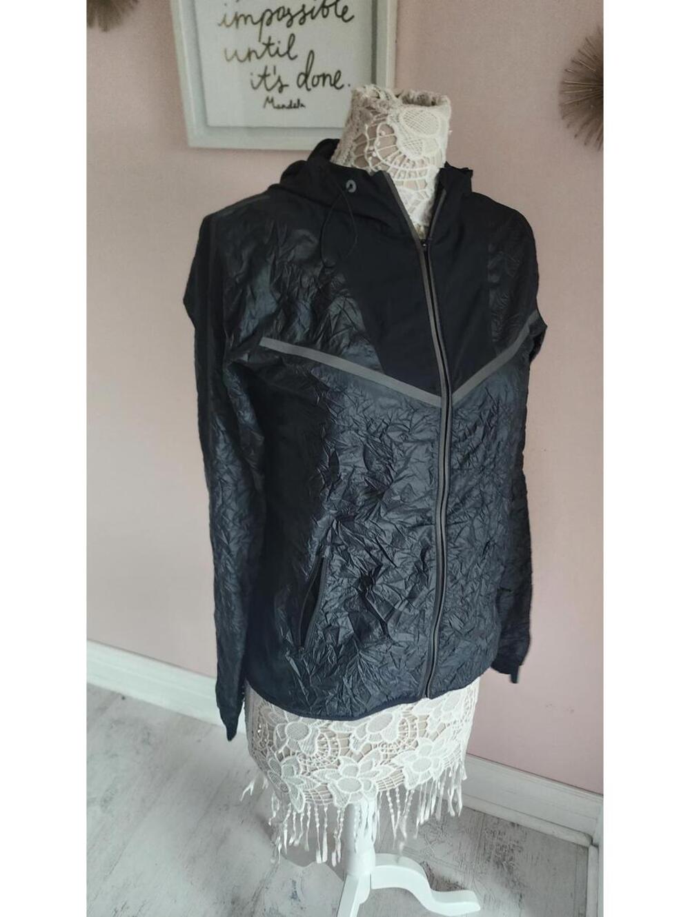 Flawless Nike lightweight crinkle jacket black gray SMALL
